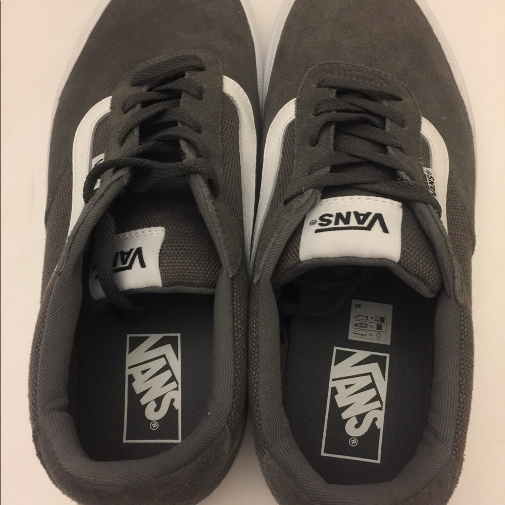 Vans - Picture 4 of 4